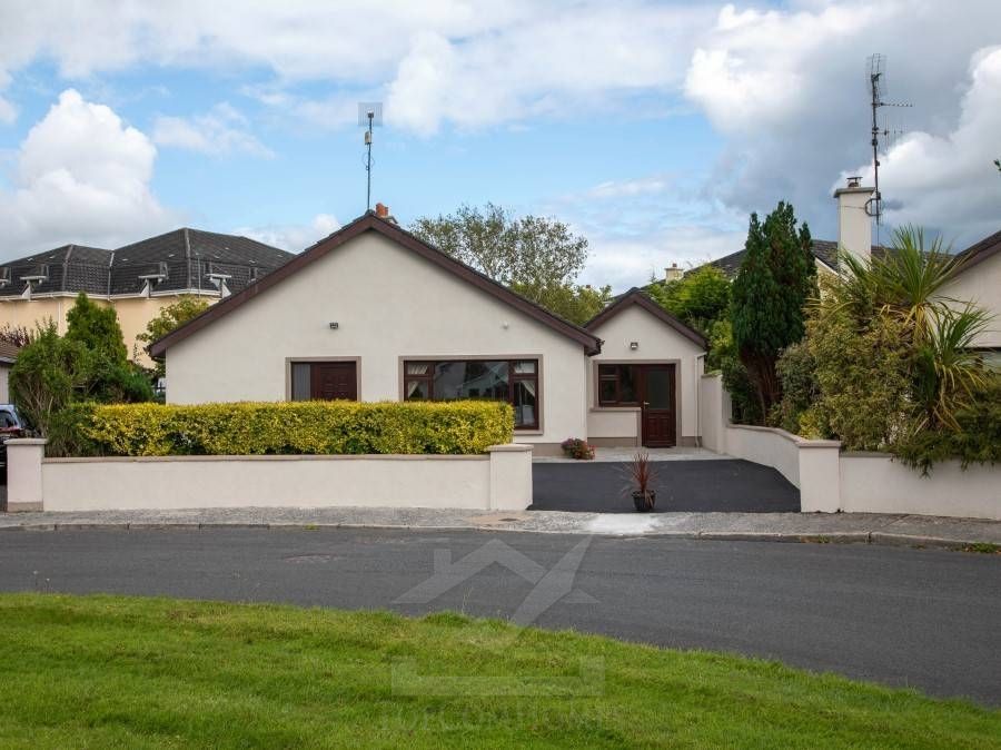 13 Cloonarkin Drive, Oranmore, Co. Galway Ireland H91 HN6Y