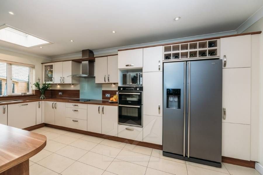 16 Morell Green Naas Co Kildare W961 W2VN Ireland