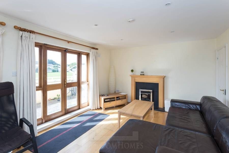 Laurel Bank, Lanesville, Monkstown Farm, Dún Laoghaire, Dublin, Ireland