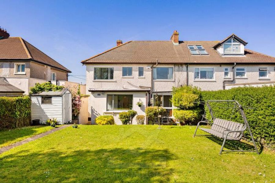 81 Barton Road East, Churchtown, Dublin 14 D14 FD70 Ireland