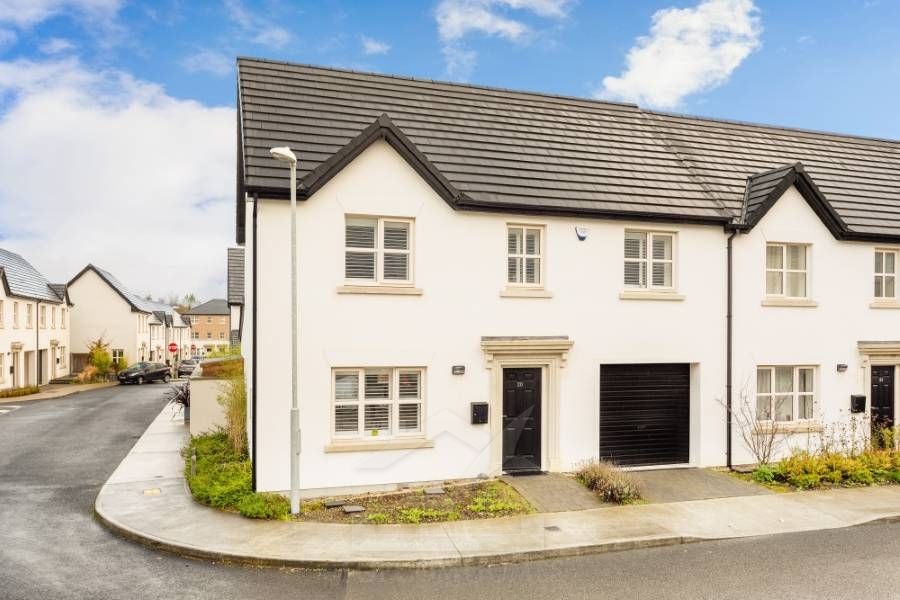 20 Thornberry Close, Stepaside, Dublin 18 D18 YR68, Ireland